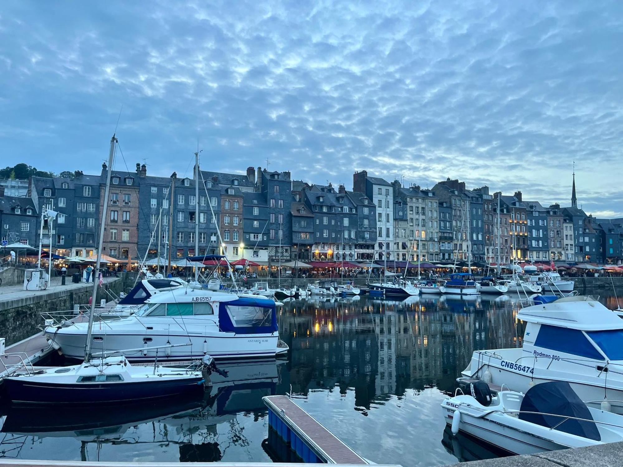 Le Grenier D'Ouilly Au Coeur Du Pays D'Auge - Gite Avec Piscine A 20 Min Des Plages Exteriér fotografie